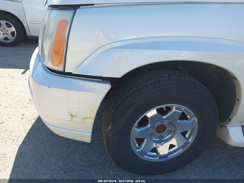 2005 Cadillac Escalade Standard VIN: 1GYEK63N85R153961 Lot: 44732316