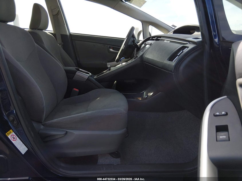 2015 Toyota Prius Three