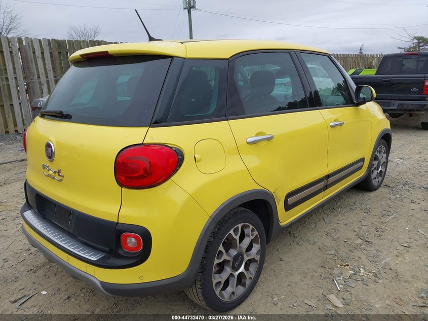 2014 Fiat 500L Trekking