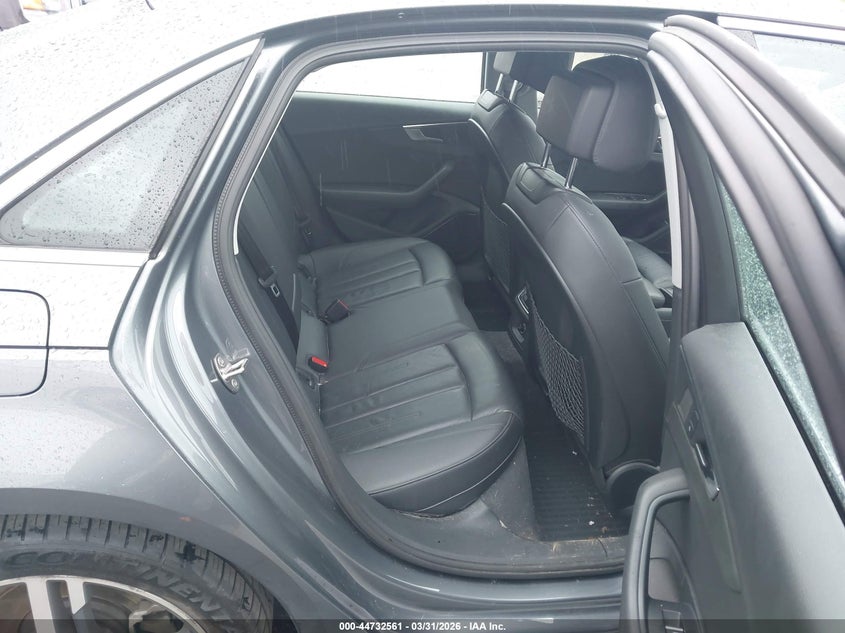 2018 AUDI A4 auction photo 8