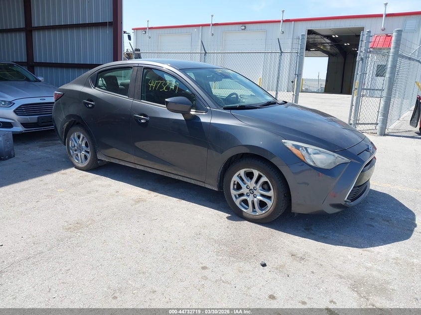 2018 TOYOTA YARIS IA