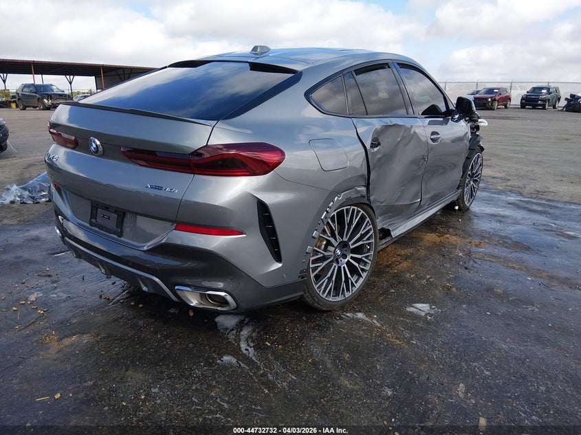 2025 BMW X6 xDrive40I