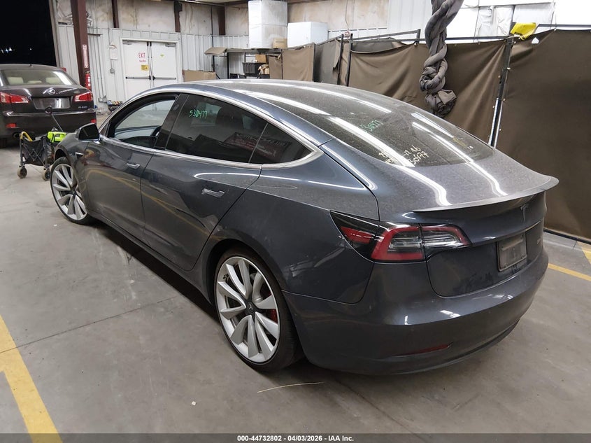 2019 Tesla Model 3 Long Range/Performance
