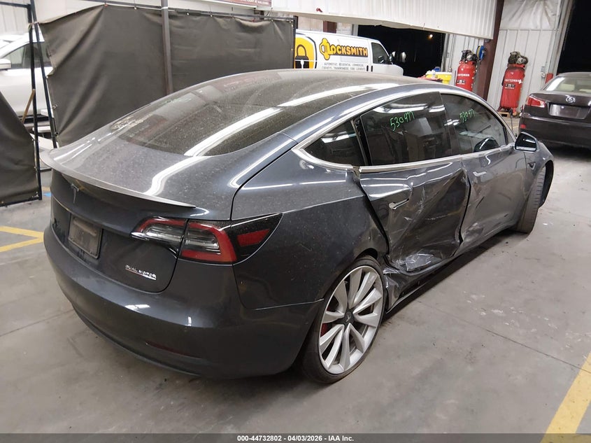 2019 Tesla Model 3 Long Range/Performance