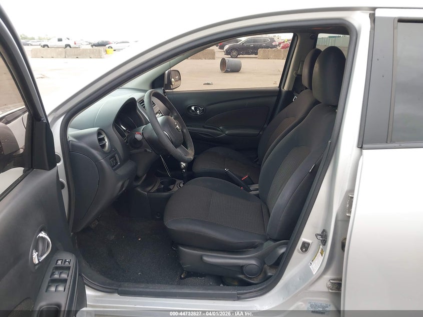 2013 Nissan Versa 1.6 Sv