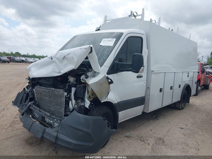 W1X9N33Y4RN275091 2024 Mercedes-Benz Sprinter 4500 photo 1