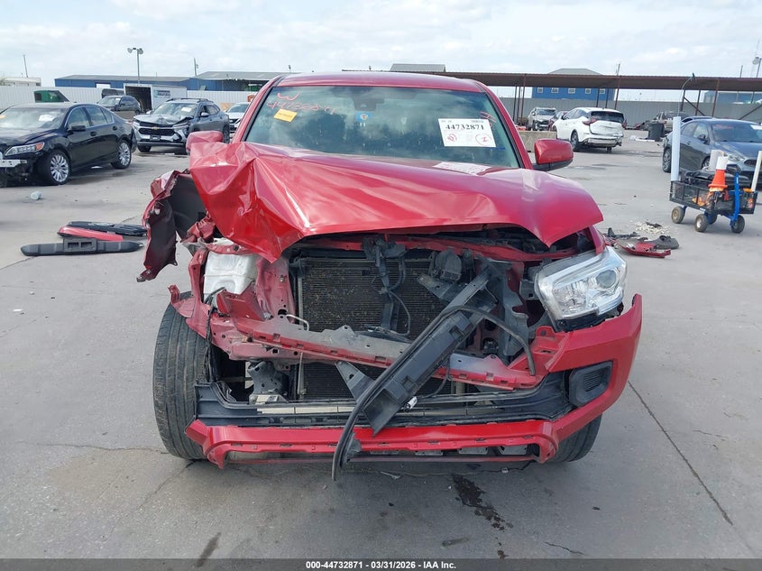 VIN 3TYAX5GN1MT025057 2021 TOYOTA TACOMA SR