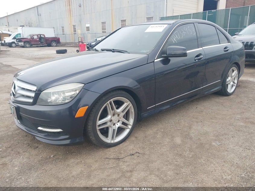 2011 Mercedes-Benz C 300 Luxury 4Matic/Sport 4Matic