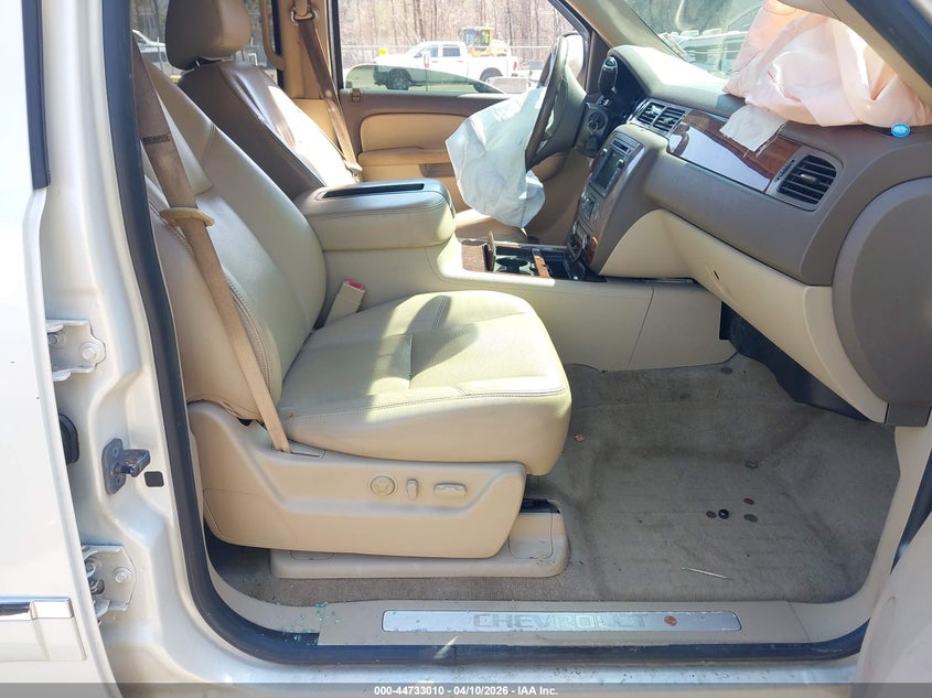 2010 Chevrolet Suburban 1500 Ltz