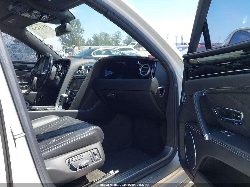 BENTLEY FLYING SPUR 2015 VIN SCBET9ZA3FC046784