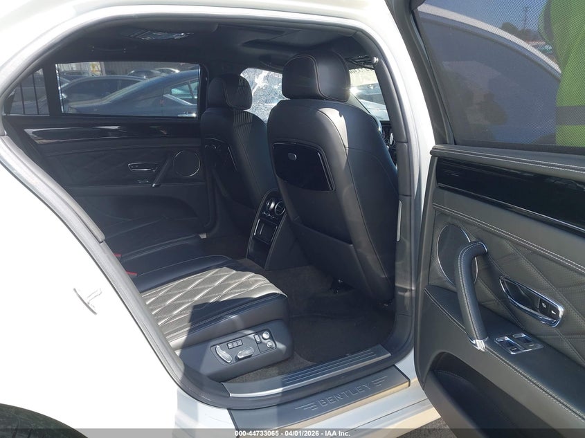 2015 BENTLEY FLYING SPUR auction photo 8