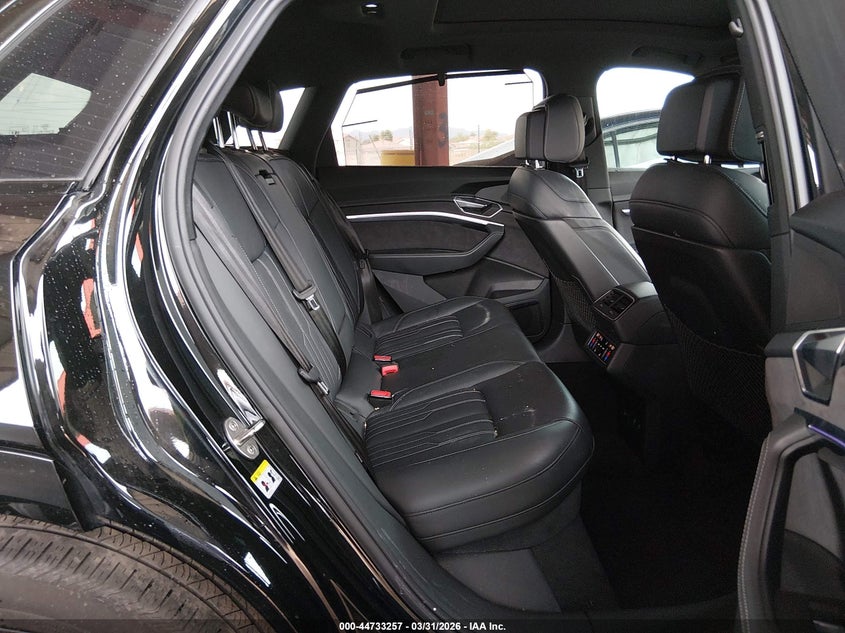 VIN WA1VABGE7NB038749 2022 AUDI E-TRON CHRONOS QUATTRO