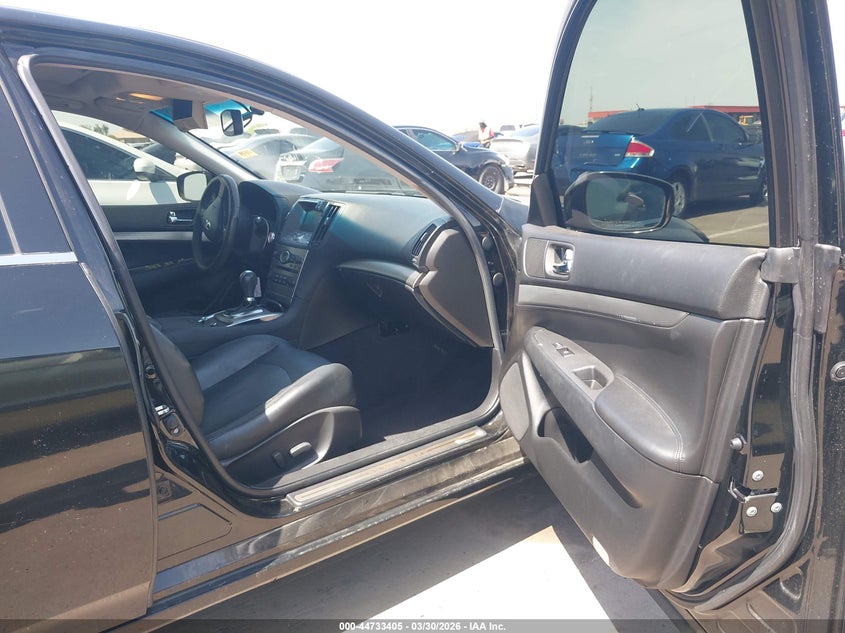 2011 Infiniti G25 Journey