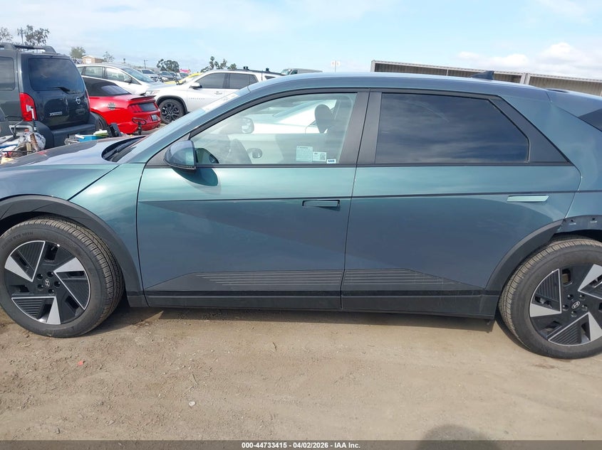2025 Hyundai Ioniq 5 Se VIN: 7YAKM4DA3SY040593 Lot: 44733415