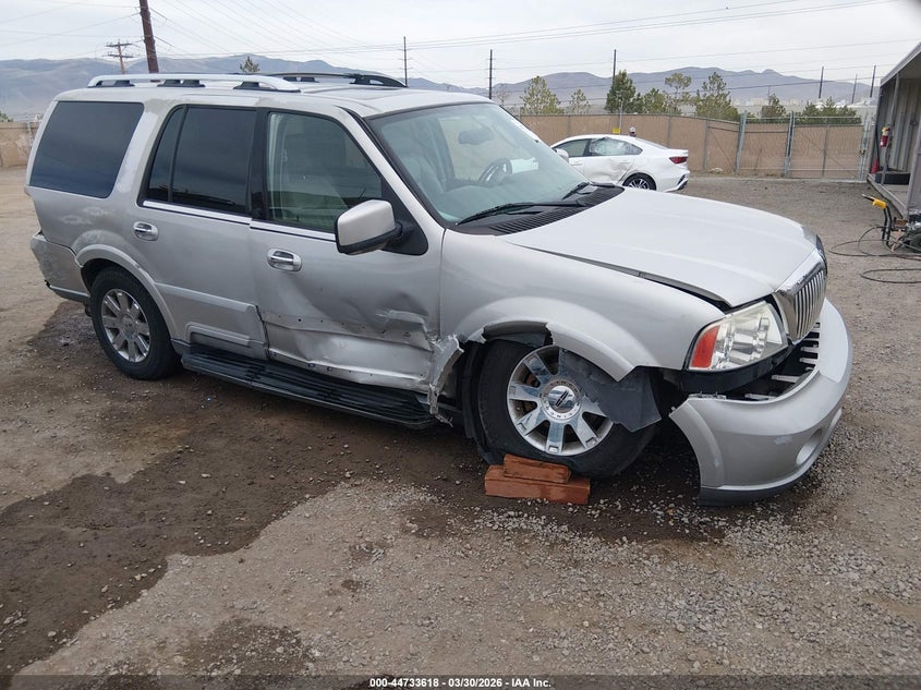 2004 Lincoln Navigator
