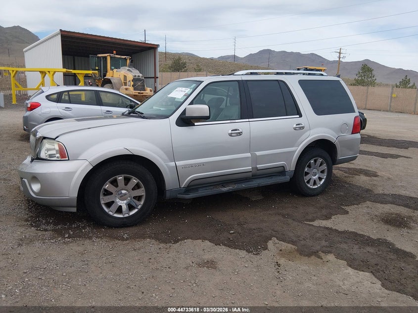 2004 Lincoln Navigator