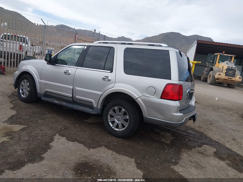 2004 Lincoln Navigator