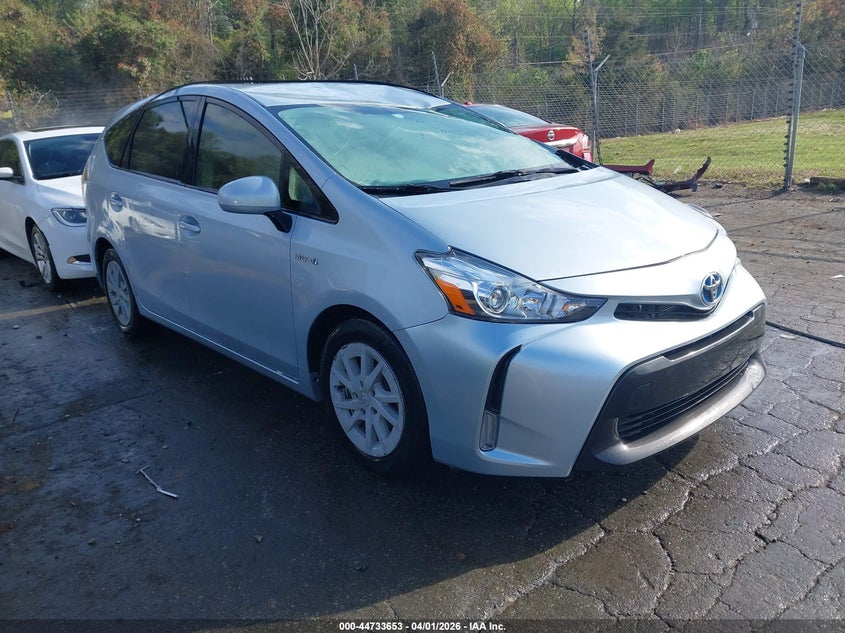 2016 Toyota Prius V Three