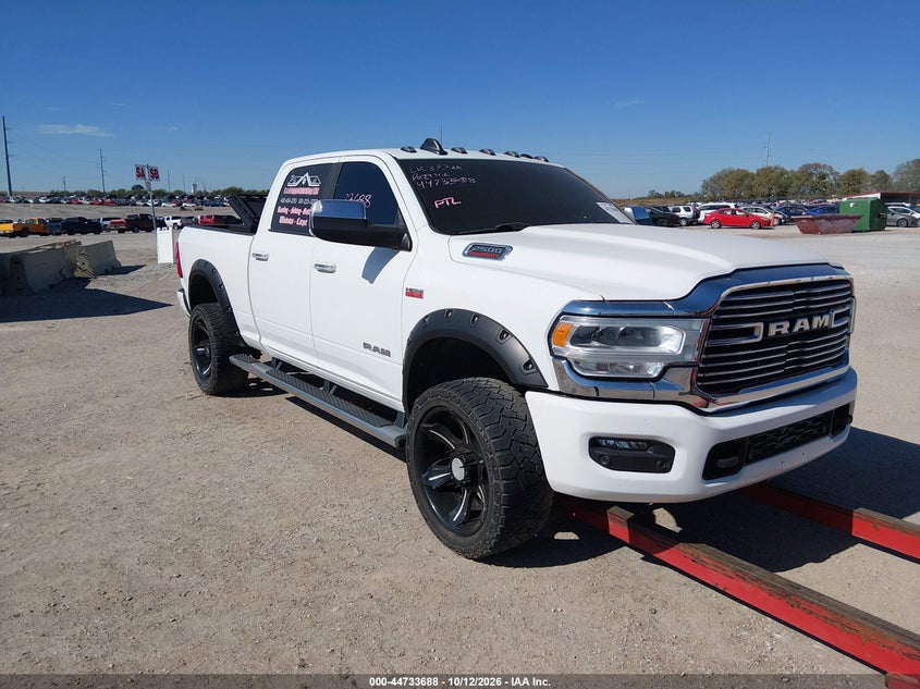 Vin: 3c6ur5fj4ng221793, lot: 45230868, ram 2500 laramie  4x4 6'4 box 2022 img_1