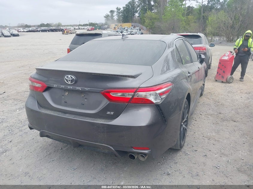 2020 Toyota Camry Se