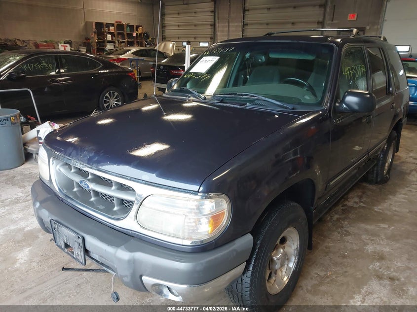 2000 Ford Explorer Xlt
