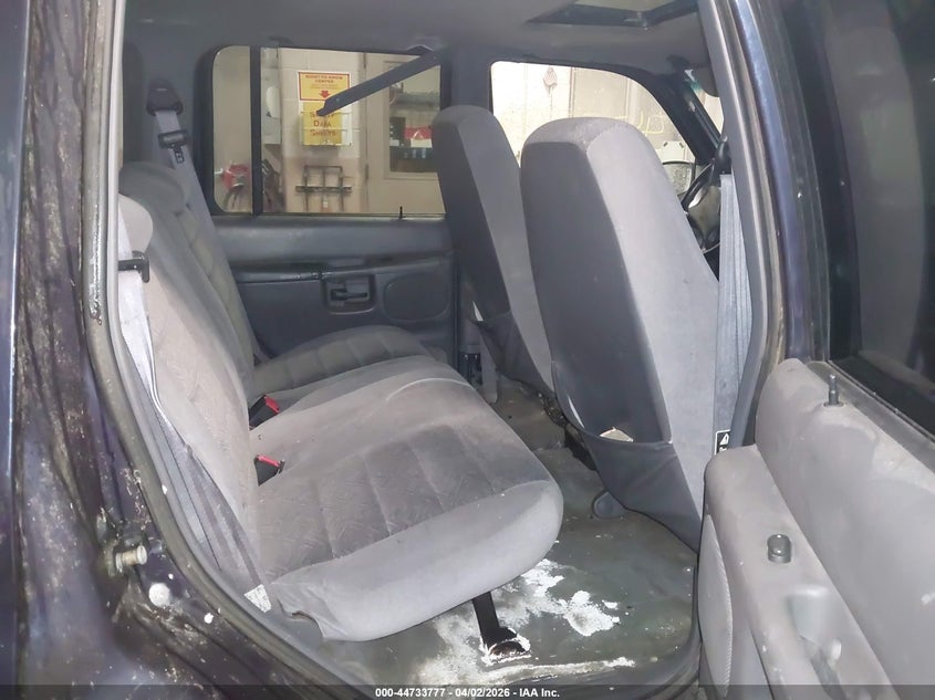 2000 Ford Explorer Xlt VIN: 1FMZU73E3YZC54543 Lot: 44733777