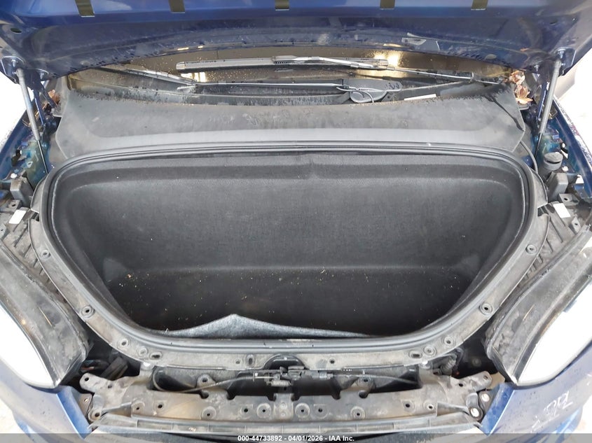 2019 Tesla Model X 100D/75D/Long Range VIN: 5YJXCAE2XKF183644 Lot: 44733892