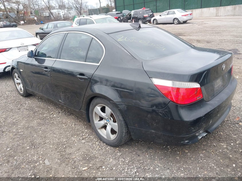 2005 BMW 525I