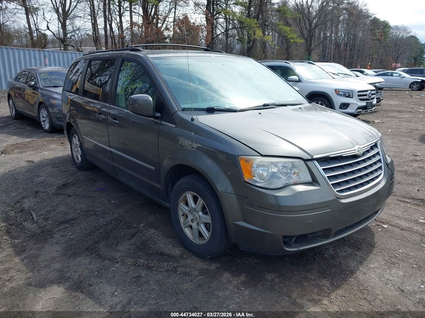 2010 Chrysler Town & Country Touring