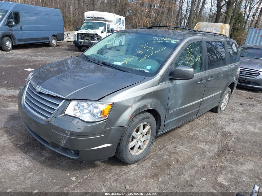 2010 Chrysler Town & Country Touring
