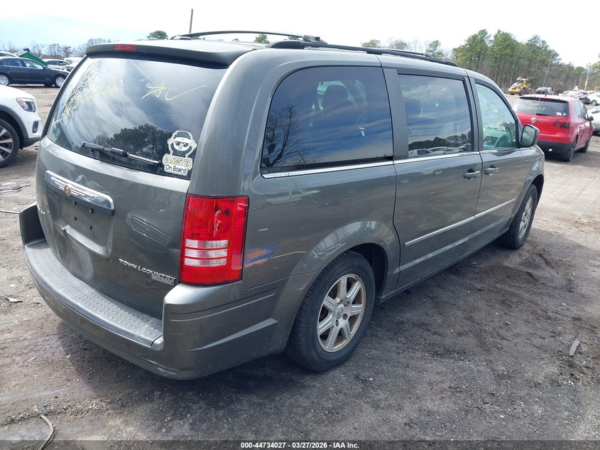2010 Chrysler Town & Country Touring