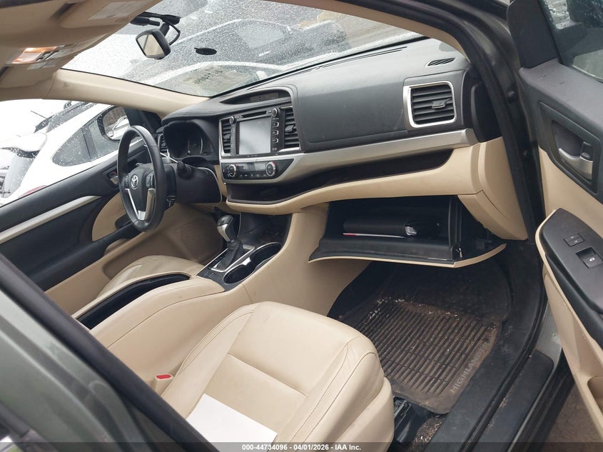 2016 Toyota Highlander Xle V6