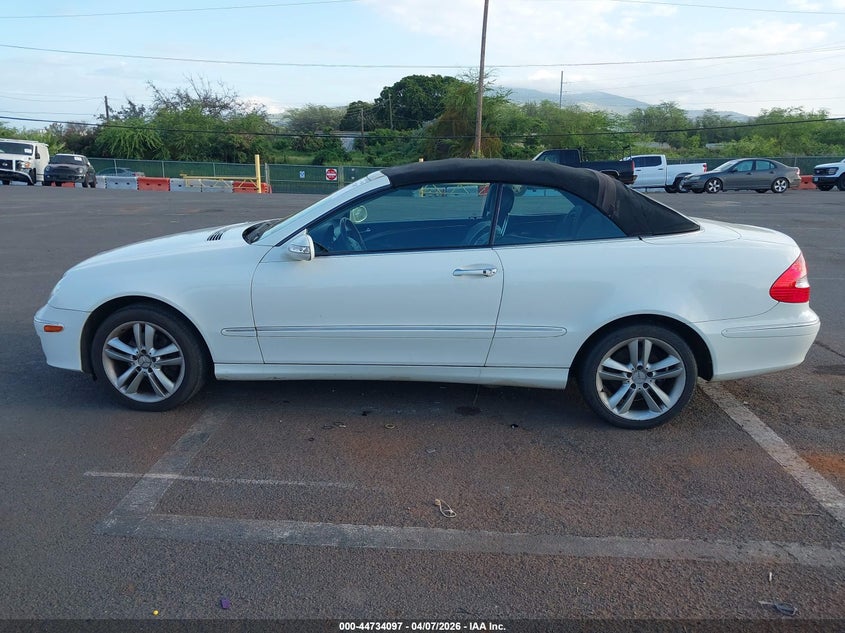 2007 Mercedes-Benz Clk 350 VIN: WDBTK56F97F220887 Lot: 44734097