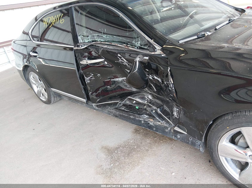 2014 Lexus Ls 460 L VIN: JTHGL1EF3E5051459 Lot: 44734116