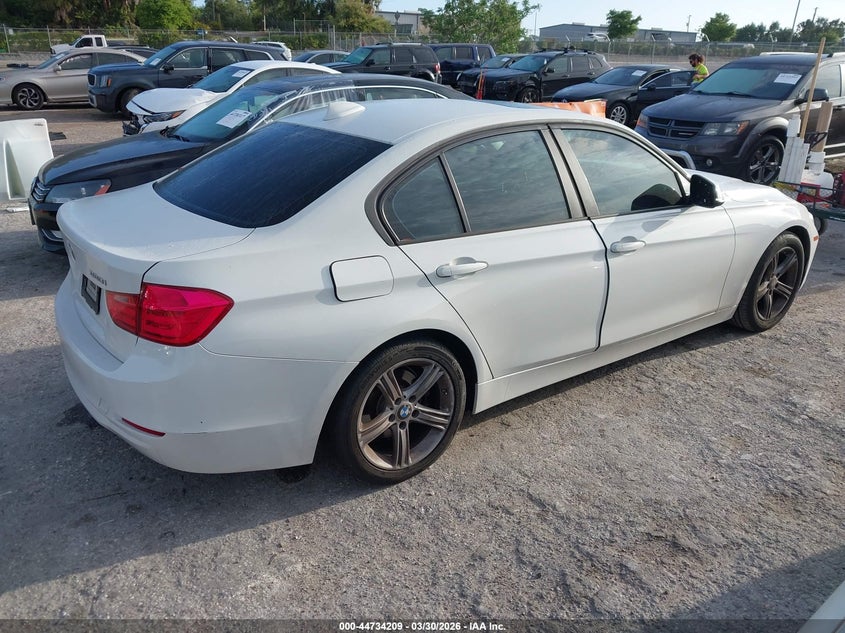 Vin: wba3b1c55ek134645, lot: 45231397, bmw 320i 20144