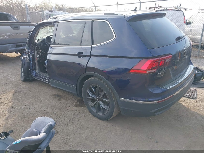 2023 VOLKSWAGEN TIGUAN auction photo 3