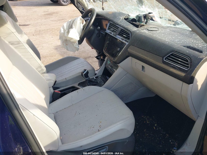 2023 VOLKSWAGEN TIGUAN auction photo 5