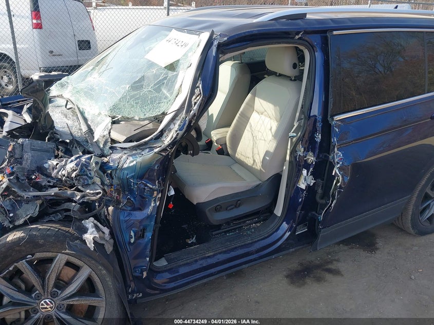 2023 VOLKSWAGEN TIGUAN auction photo 6