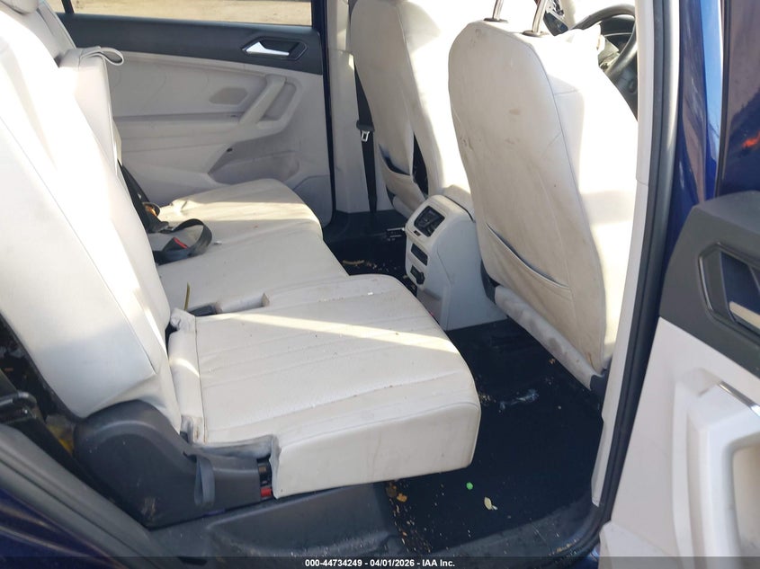 2023 VOLKSWAGEN TIGUAN auction photo 8
