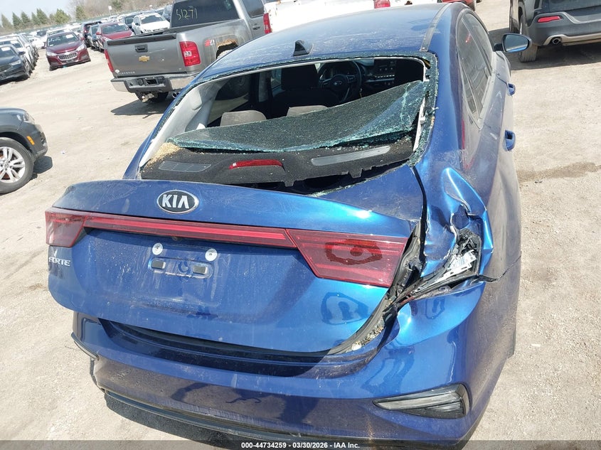 VIN 3KPF24AD3ME305499 2021 KIA FORTE LXS