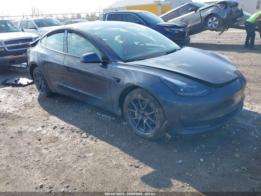 2022 Tesla Model 3 Long Range Dual Motor All-Wheel Drive