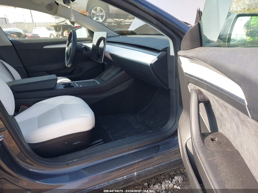 2022 Tesla Model 3 Long Range Dual Motor All-Wheel Drive