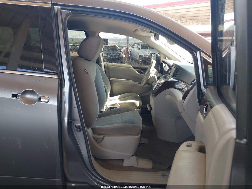 2015 Nissan Quest S