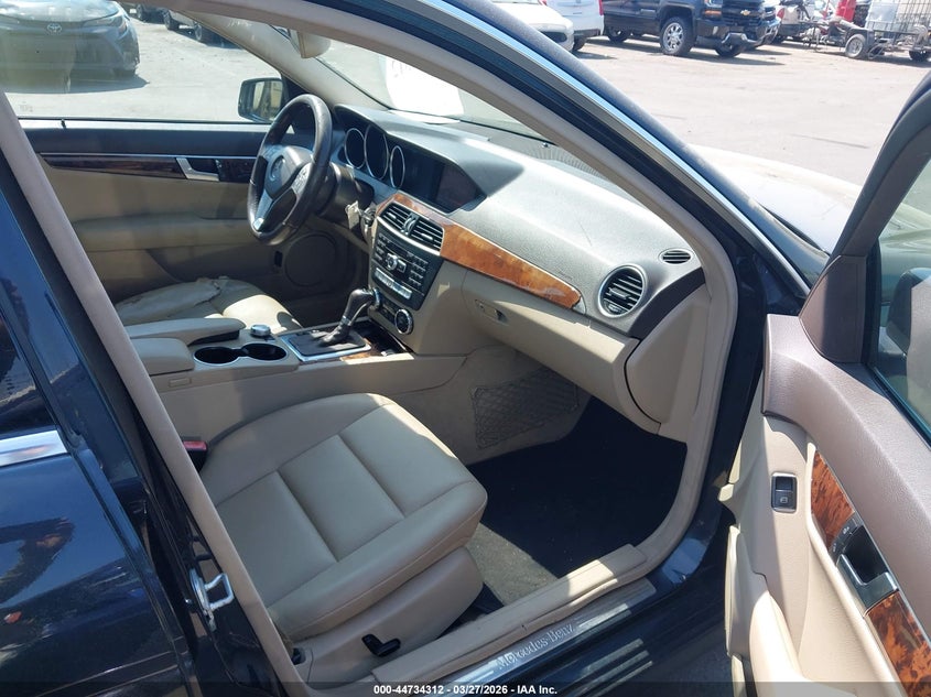 2013 Mercedes-Benz C 250 Sport