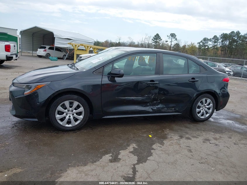 VIN 5YFEPMAE9MP190525 2021 TOYOTA COROLLA LE