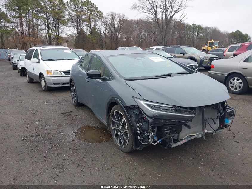 2025 Toyota Prius Plug-In Hybrid Xse
