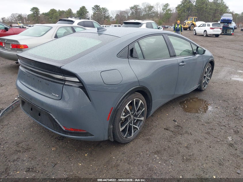 2025 Toyota Prius Plug-In Hybrid Xse