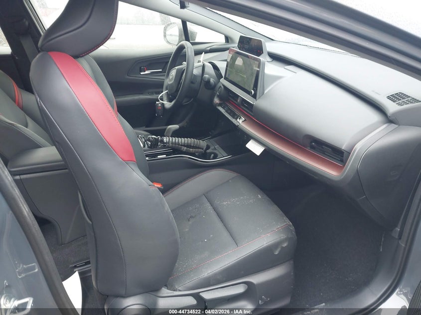 2025 Toyota Prius Plug-In Hybrid Xse