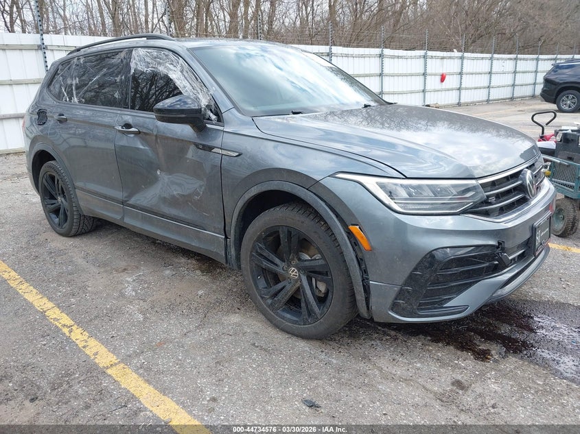 2023 VOLKSWAGEN TIGUAN 2.0T SE R-LINE BLACK