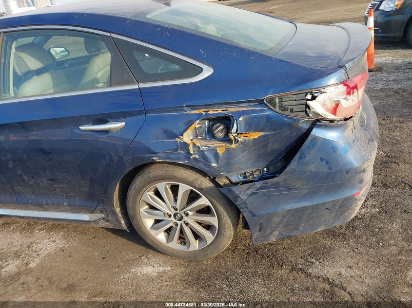 2017 HYUNDAI SONATA auction photo 6